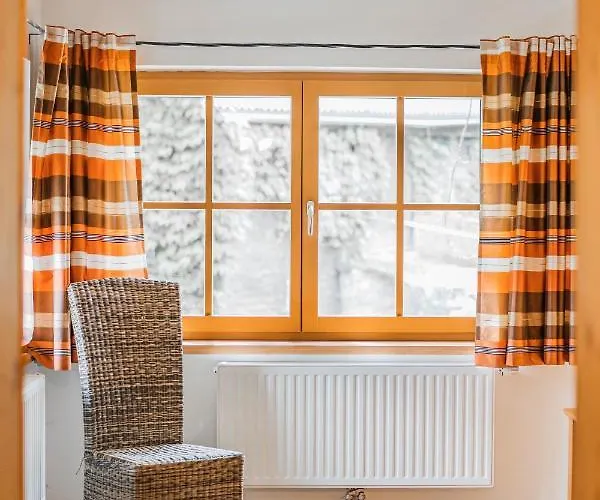 Ferienhaus Gut - Eisenlehen * باد غويسرن